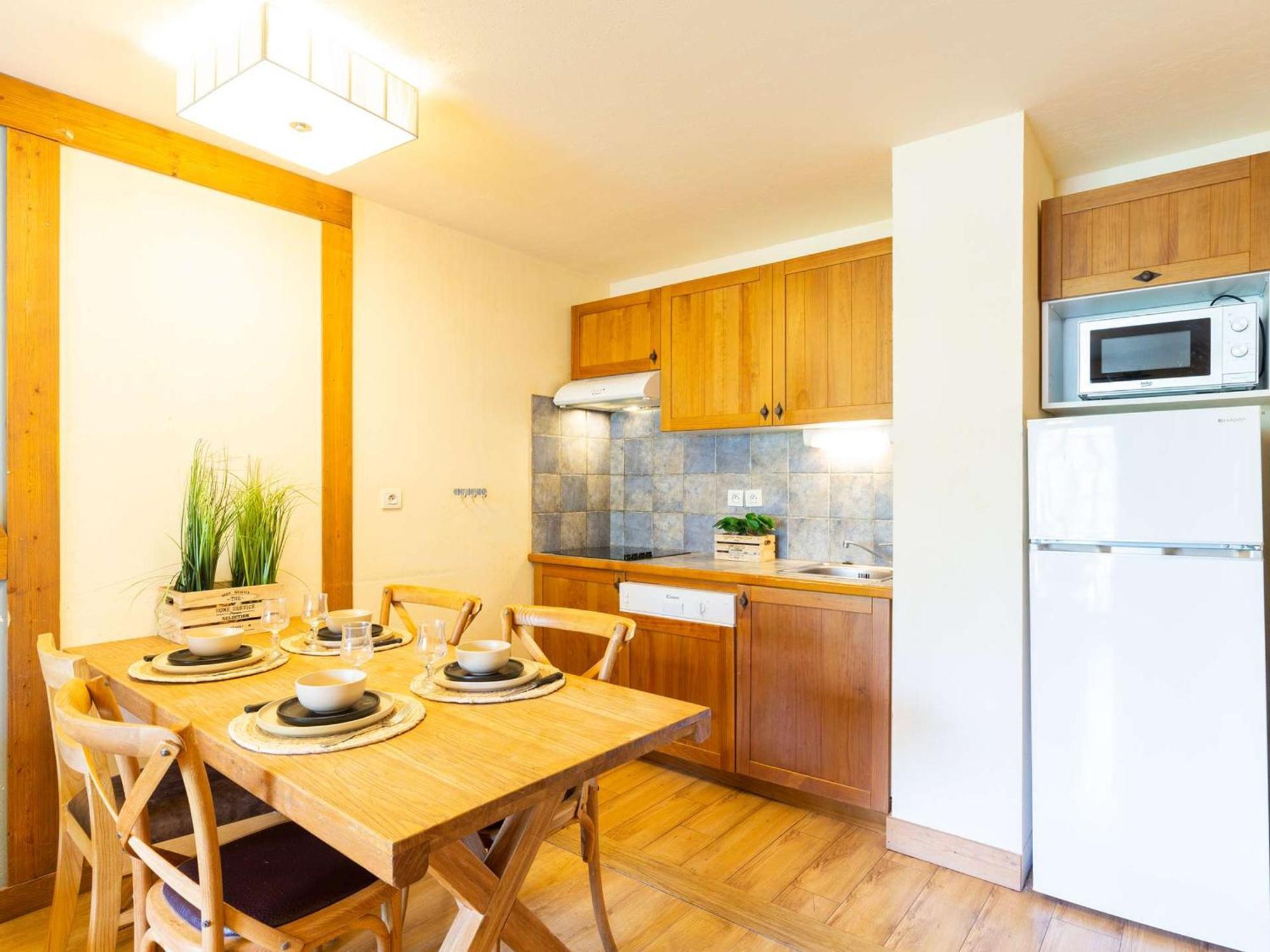 Appartement 10 Pers Avec Piscine, Sauna Et Parking En Centre-Ville De Saint-Lary-Soulan - Fr-1-296-394 Экстерьер фото